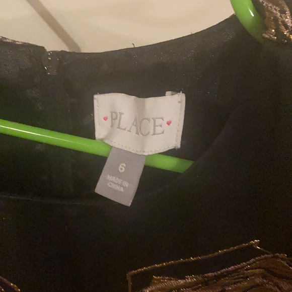 Perfect high low dress for the holidays size 6 - Picture 3 of 3